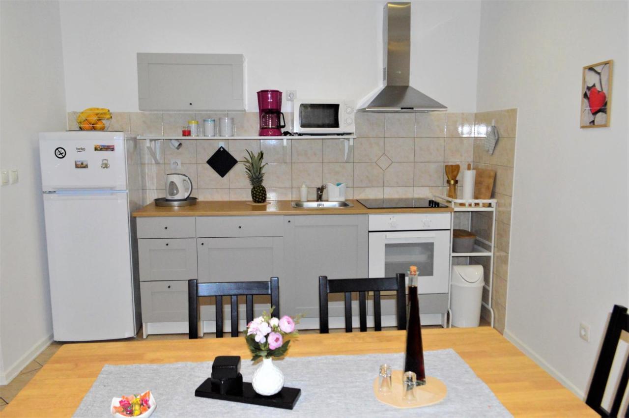 Apartman Luka Kaštela Exterior foto