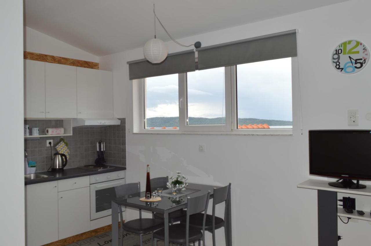 Apartman Luka Kaštela Exterior foto