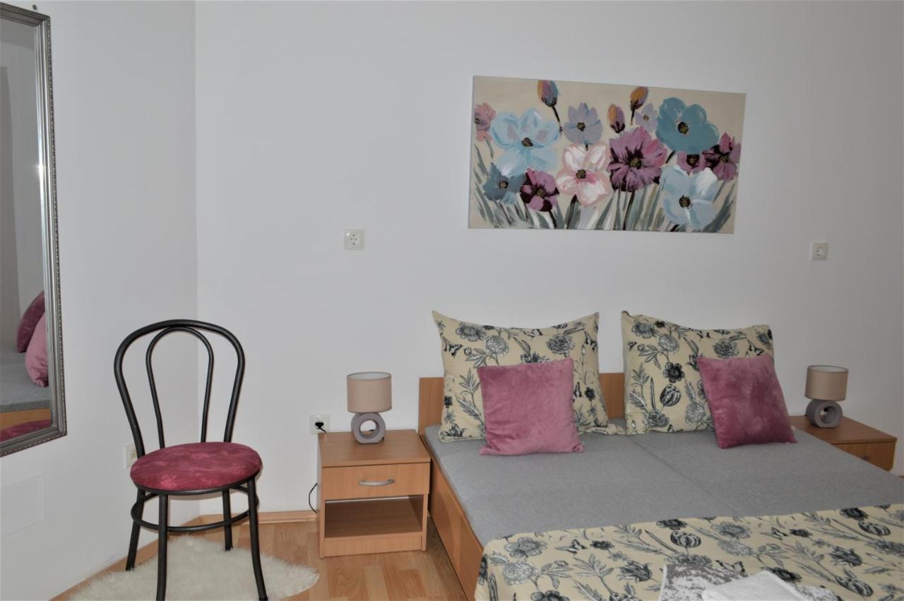 Apartman Luka Kaštela Exterior foto